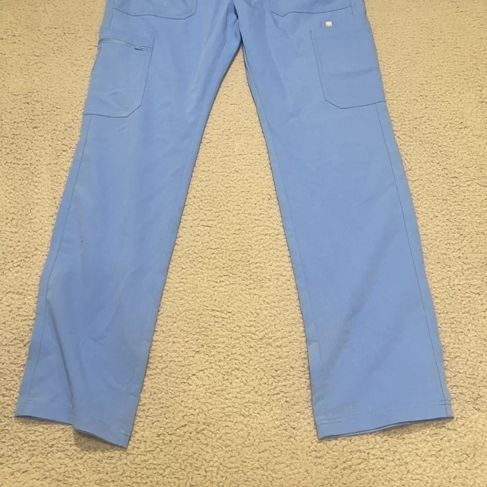 FIGS Cairo Cargo Scrub Pants size L/T